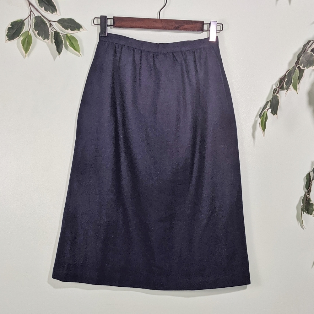 5/$18 Vintage Avon Fashions Navy Wool Skirt